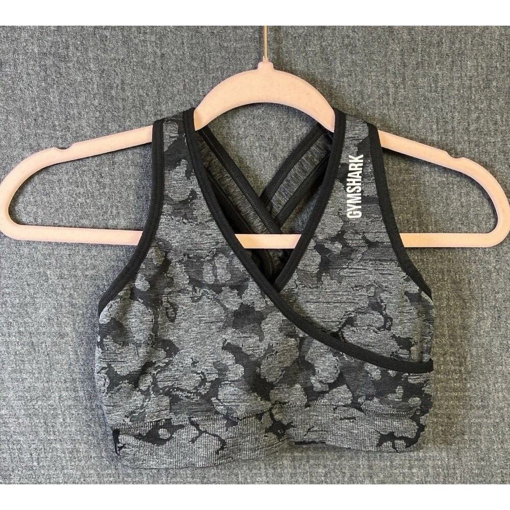 Gymshark Adapt Camo Seamless Sports Bra Black Grey GLSB4298-BK Small